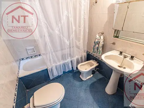 Depto Tipo Casa en Venta con 1 cocheras