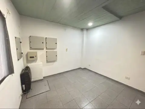 Galpon en Venta 31  mts Fondo