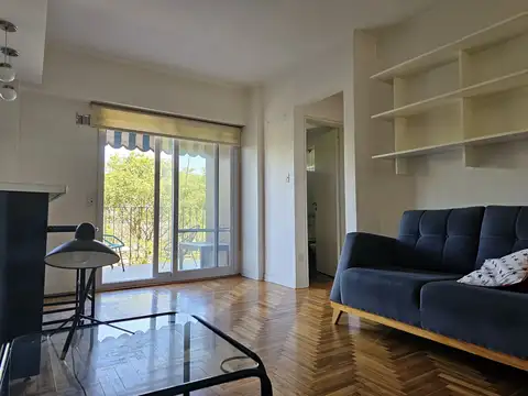 Soleado Depto 3 Amb Reciclado con Balcones - en Venta en Belgrano R * Apto Crédito Todo Externo
