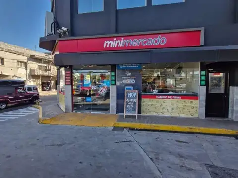 Av Juan manuel de Rosas 4100