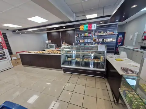 Local en Venta en Jose Leon Suarez, USD 3.000.000