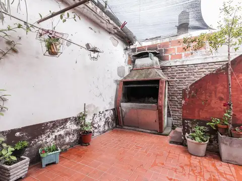 Depto Tipo Casa en Venta 40 años