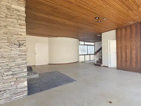 VENTA DEPTO TRIPLEX APTO PROF A REFACC.  RECOLETA
