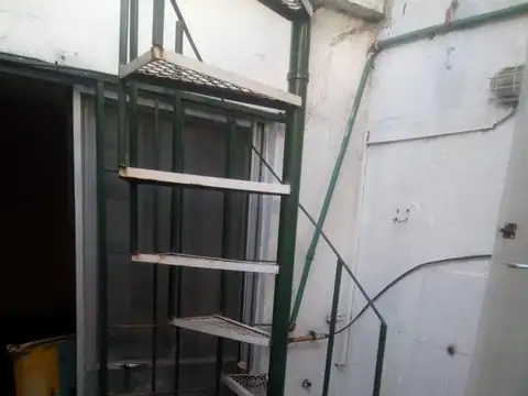 DEPARTAMENTO TIPO CASA POR PASILLO  