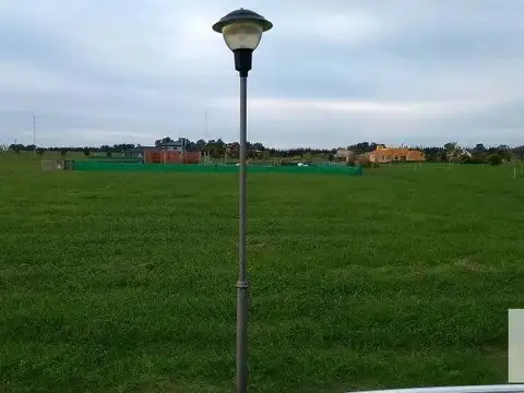 Terreno en venta - 1.500mts2 - Club de Campo El Mirador, Coronel Brandsen