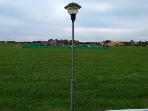 Terreno en venta - 1.500mts2 - Club de Campo El Mirador, Coronel Brandsen