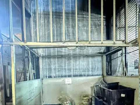 Galpon en Venta 35  mts Fondo