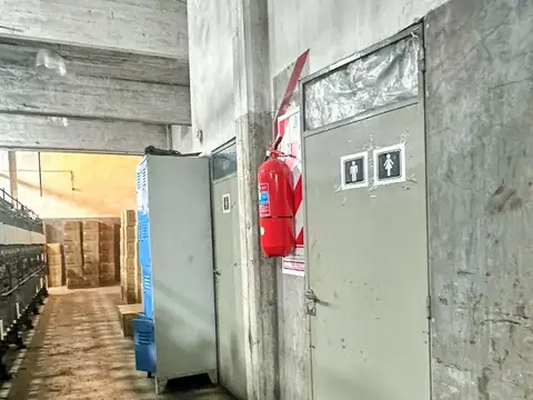 Galpón en  Venta
