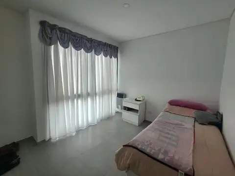 Depto Tipo Casa en Venta con 2 cocheras