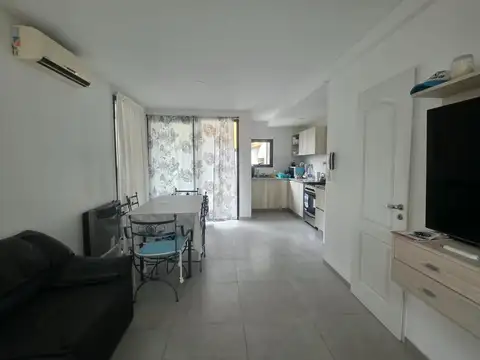 Depto Tipo Casa en Venta de 3 ambientes