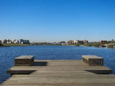 LOTE EN VENTA CASUARINAS NORDELTA AL AGUA FINANCIA
