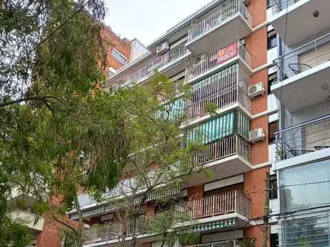 OLIVOS EXCELENTE DEPARTAMENTO AL FRENTE C/BCON CORRIDO 5º PISO EDIFICIO RIVAROLA