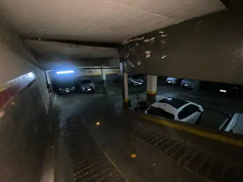 Galpon en Venta en Chacarita, USD 790.000