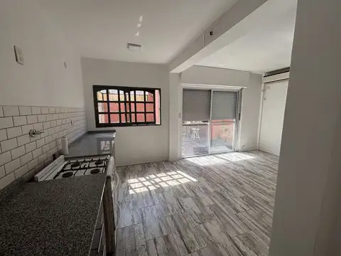 Venta Dúplex Hurlingham 4 AMB Reciclado a Nuevo