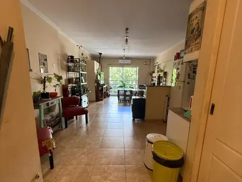 Venta. Departamento. 2 Ambientes. Parrilla. Franco y Artigas
