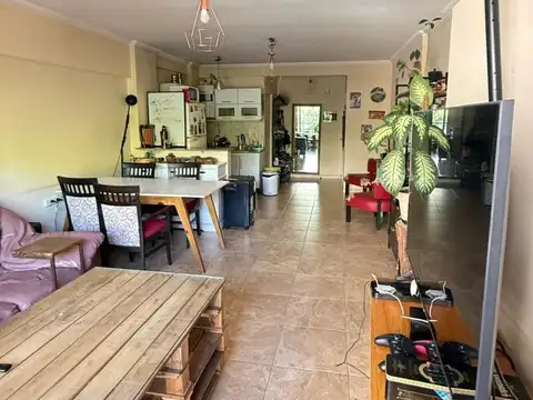 Venta. Departamento. 2 Ambientes. Parrilla. Franco y Artigas