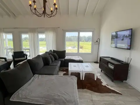 Casa en Alquiler El Mirador Club de Campo