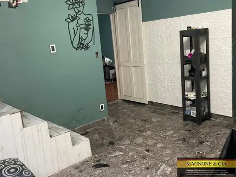Depto Tipo Casa en Venta de 4 ambientes
