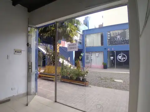 Local en Alquiler en Moreno, $ 400.000