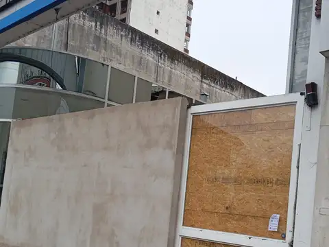 Local en Alquiler en Parque centenario