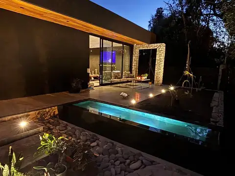 Casa en Venta en Maquinista F Savio, USD 350.000