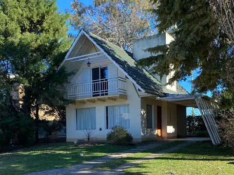 COUNTRY EL BOSQUE CAMPANA 1/2HABITACIONES, PARRILLA, QUINCHO, JACUZZI USD 105.000  NEGOCIABLE 