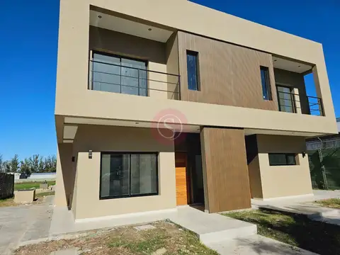 DUPLEX EN VENTA SPRING PARK PILAR