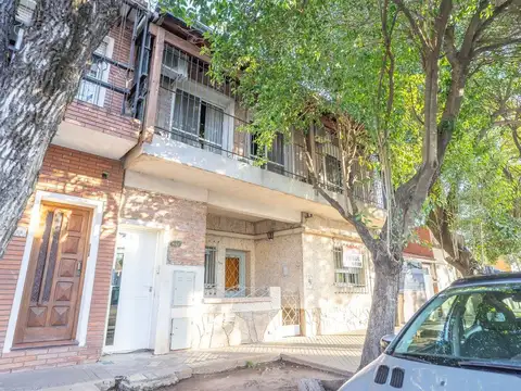 VENTA - CASA DE 3 DORMITORIOS - APTA CREDITO.
