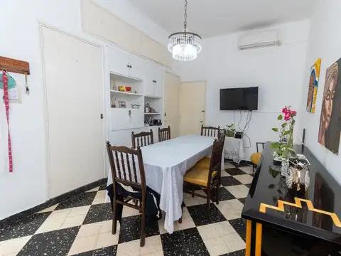 Se vende casa interna en Barrio Constituyentes!