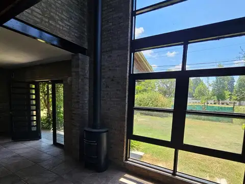 Casa en Alquiler en Funes, $ 1.200.000