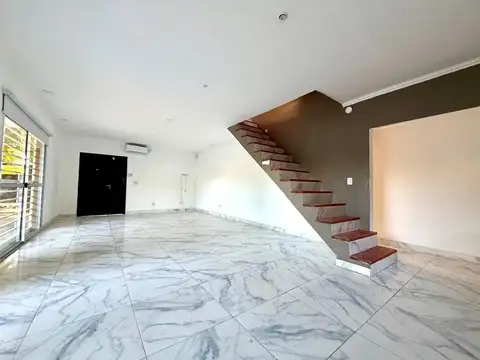 Casa en Venta en Loma Verde, USD 149.000