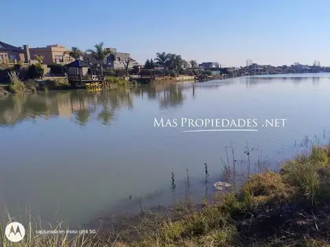 Venta Terreno / Lote a la Laguna en  Santa Rita Canning
