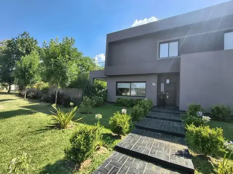 Almirante. Guillermo Brown 4200