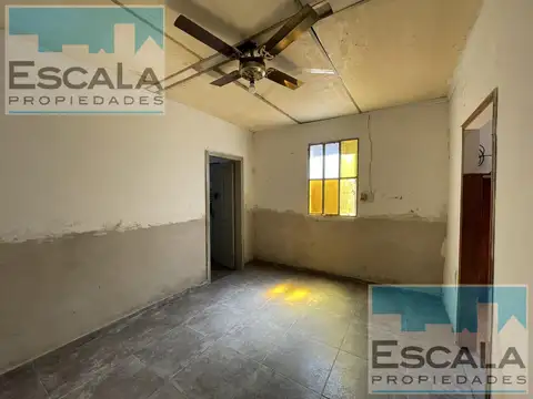 Casa 4 ambientes con 1 baño