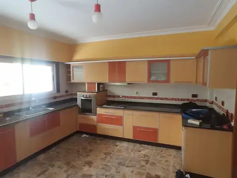 Casa en Venta en Caseros, USD 130.000