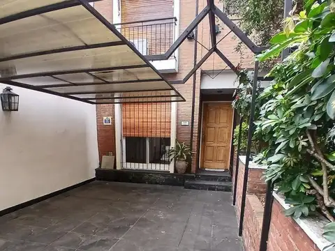 Depto Tipo Casa en Alquiler de 3 dormitorios