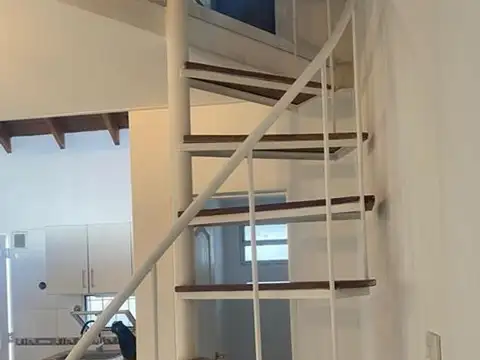 Depto Tipo Casa en Venta con 1 cocheras