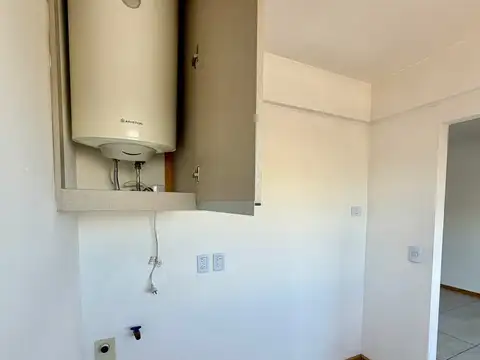 Departamento en Alquiler en Caseros, $ 600.000