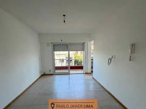 W. DE TATA 4600, Piso 8