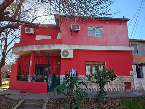 Casa y departamento en venta en G. de Laferrere