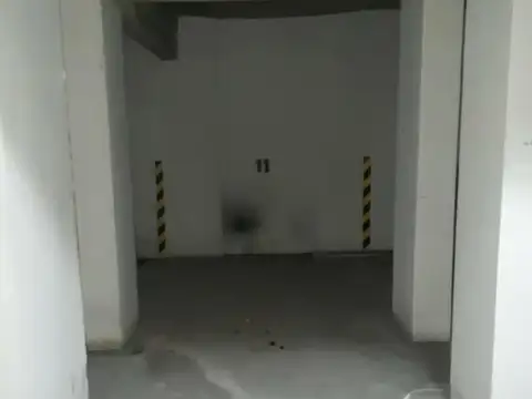 Cochera en Villa Ballester PERMUTA por vehículo de menor o mayor valor