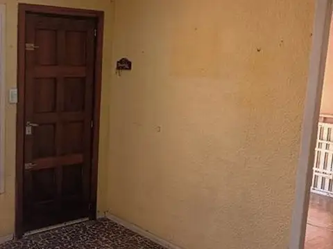 Depto Tipo Casa 4 ambientes con 1 baño