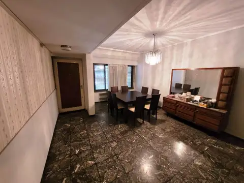 Avenida José María Moreno 1700