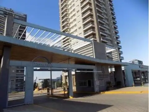 VENTA TERRAFORTE COCHERA TECHADA SUB SUELO