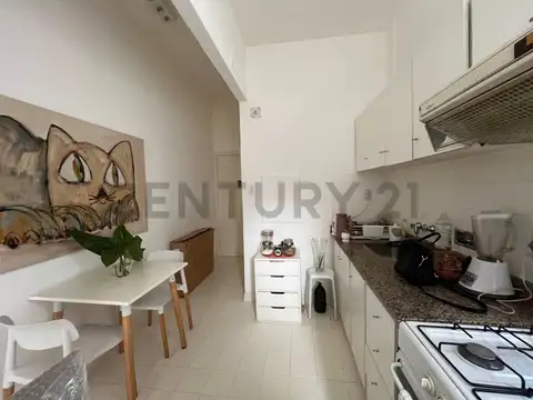 PH Ambiente y medio en Lomas de Nuñez con patio, bajísimas expensas!