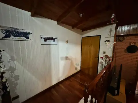 Casa en Venta con 4 cocheras