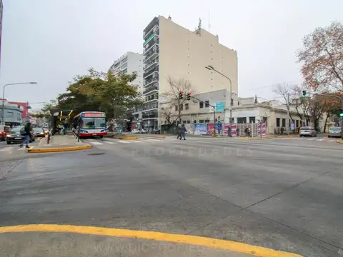 Agustin Alvarez al 1500 entre Maipu y Avellaneda