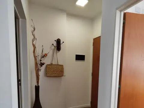 2 AMBIENTES AMUEBLADO CON PATIO Y BALCÓN EN VILLA DEL PARQUE