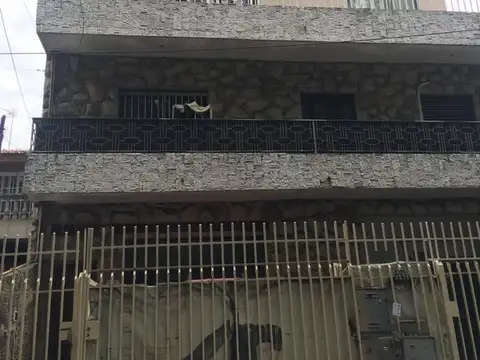 DEPARTAMENTO 5 AMBIENTES ESCUCHA OFERTA
