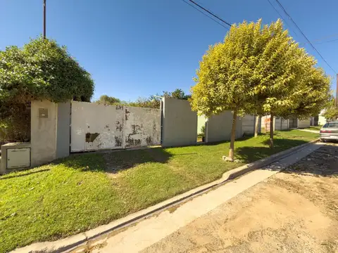 Casa 2 ambientes con 1 baño